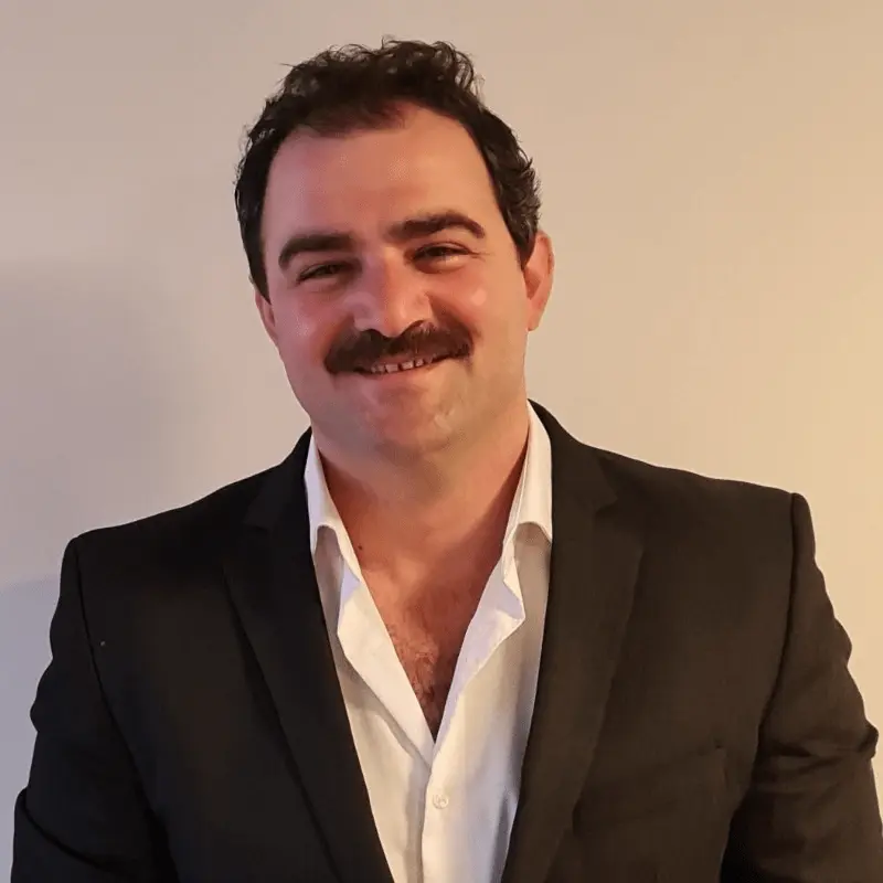 Review author: Nael K.